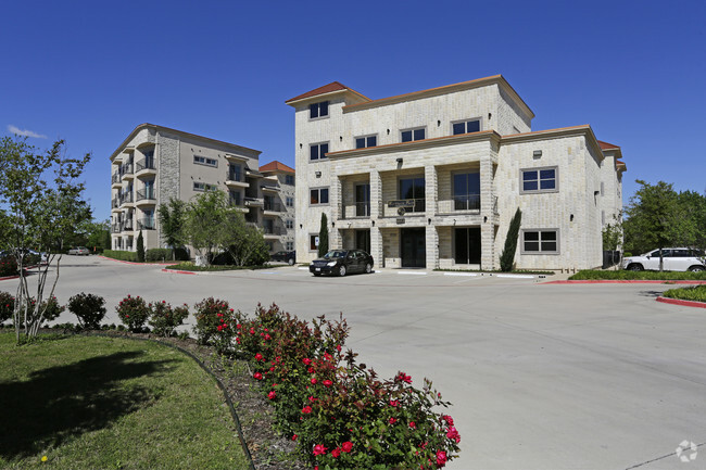 Richland Park - Richland Park Apartments