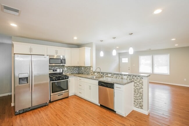 Photo - 1016 Wellspring Dr