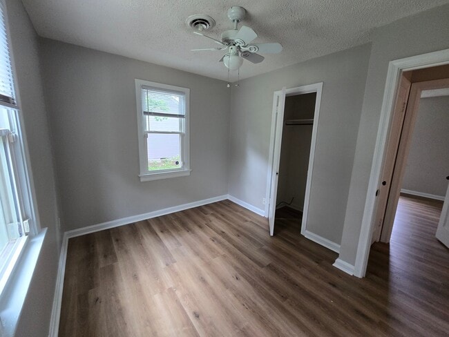 Photo - 1115 Stewart Dr