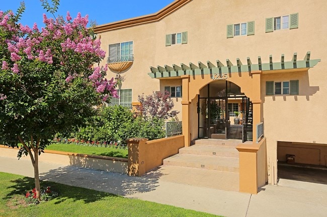 Photo - Troost Manor