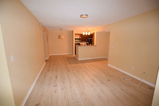 5120 Conroy Rd