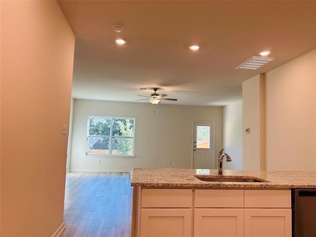 Photo - 229 Marsh Ln