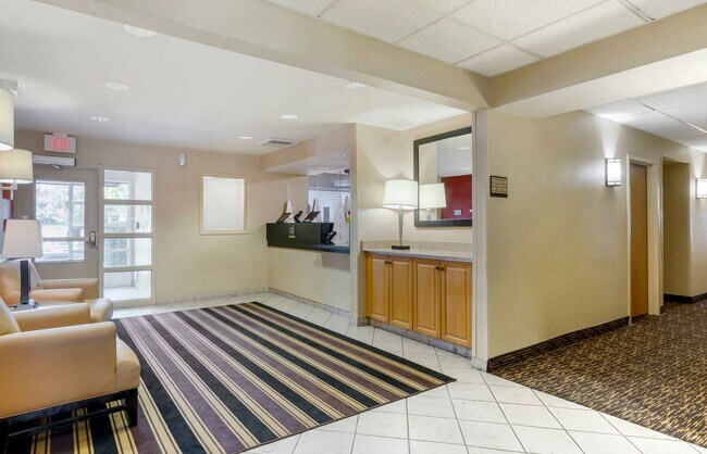 Furnished Studio-Pleasanton - Chabot Dr.