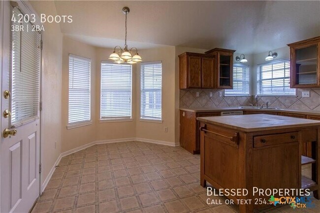 Photo - 4203 Boots Dr