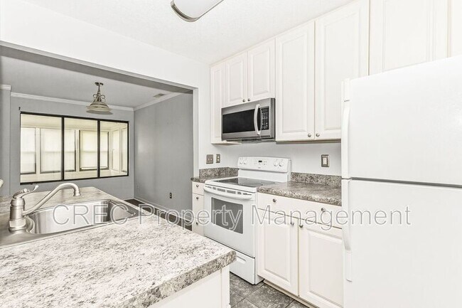 Photo - 2173 Spoleto Ln E