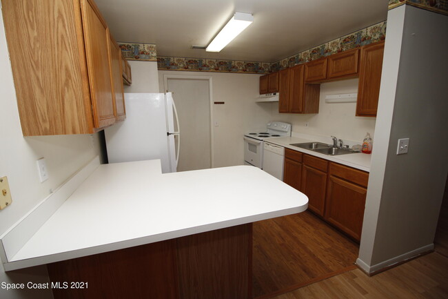 Photo - 934 Colonial Ave SE