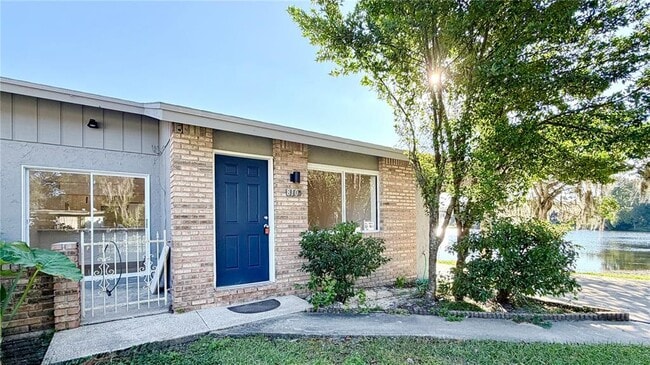 Building Photo - 810 Seminole Ave