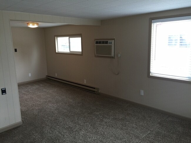 309 Robert Ave