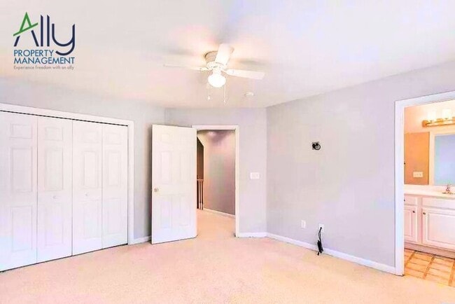 Photo - 115 Melbourne Park Circle