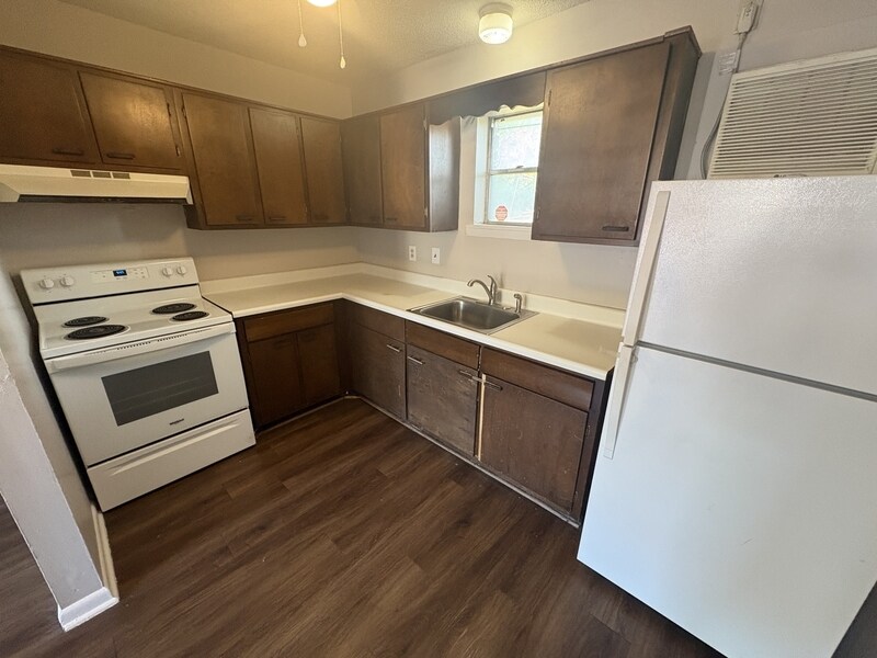 Photo - 1502 W South St