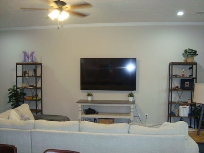 Photo - Home in Phenix City available to rent 10/2...