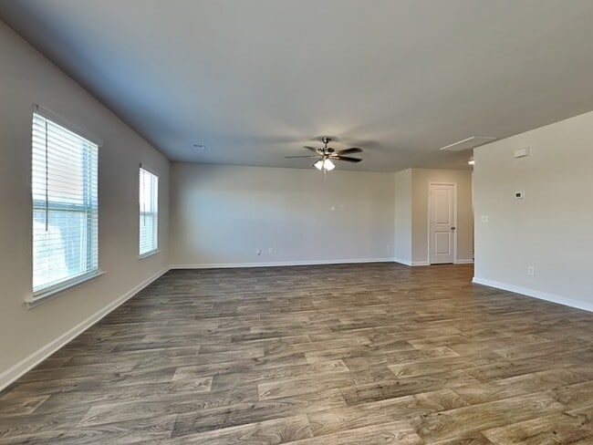 Photo - 24 Blue Fescue Way