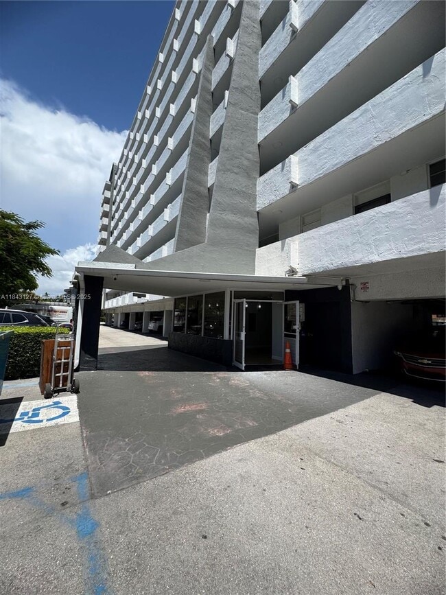 Photo - 3545 NE 166th St Unit 703