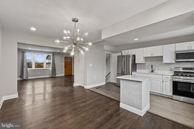 Photo - 4923 St Gemma Rd