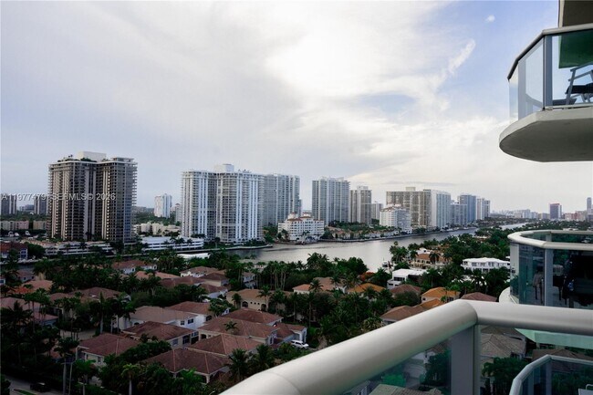 Photo - 19370 Collins Ave Unidad 1614