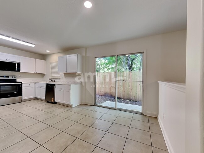 Photo - 2360 Cherokee Cove Trl