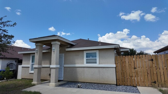 Building Photo - 6114 Monaguillo Dr
