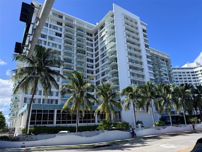 Photo - 1000 West Ave Unidad 422