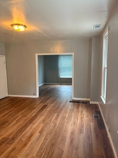Photo - 1794 See Ave