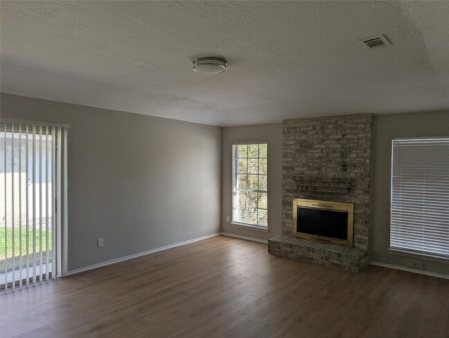 Photo - 11019 Clear Fork Dr