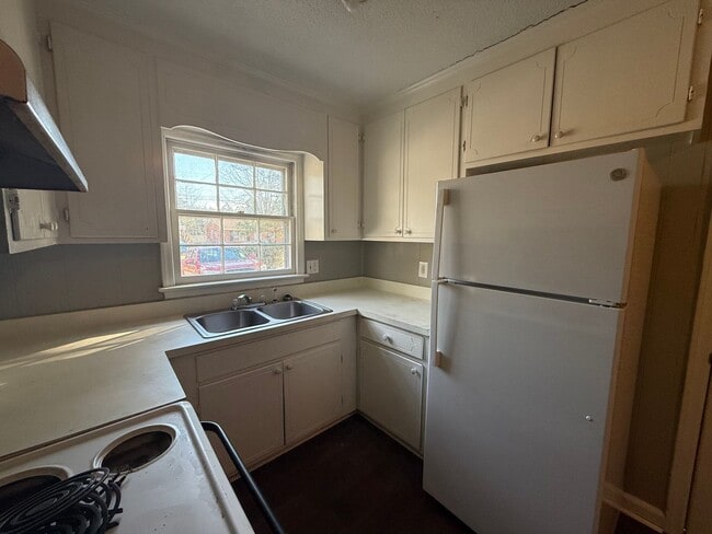 Photo - 808 Crawford St S Unit A