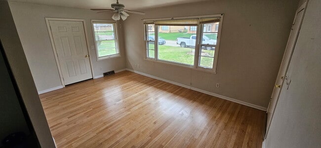 Photo - 5841 Garrett Ln Unit A