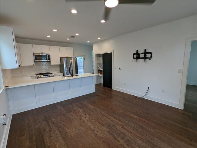 Photo - 1108 Morrow St