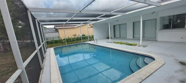 Photo - 2190 NW 87th Ln