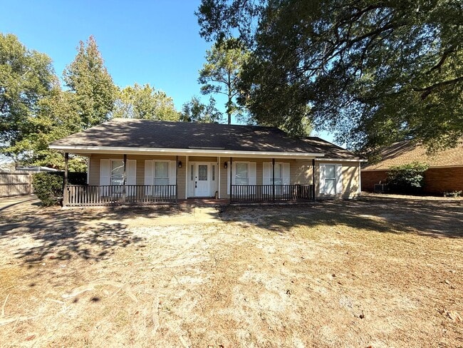 Building Photo - ** 4 Bed 2 bath located in Johnstown ** Ca...