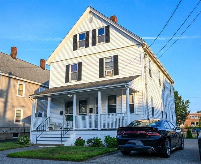 Building Photo - 32 Armory St Unit 2 Rental