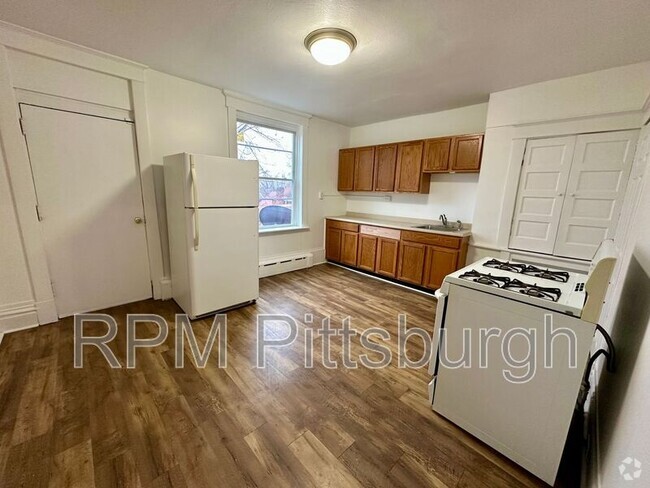 Building Photo - 217-225-225 Luray St Rental