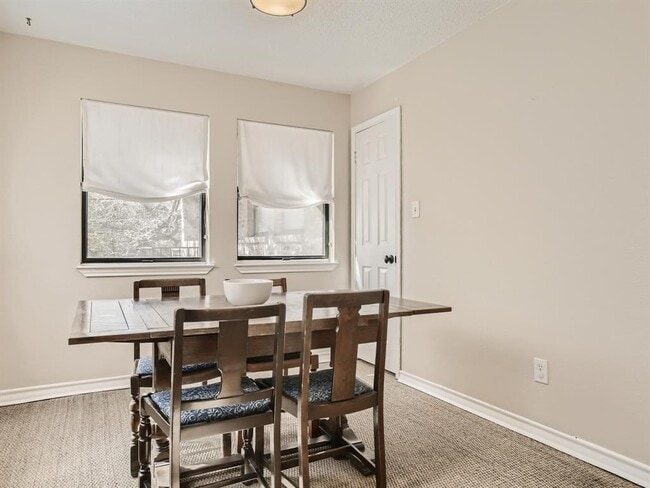 Photo - 1404 Norwalk Ln Unit 213