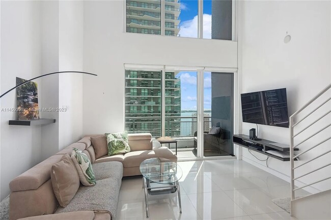 Photo - 60 SW 13th St Condominio Unidad 1810