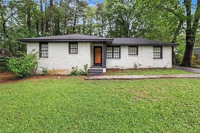 Building Photo - 3743 Poplar Dr