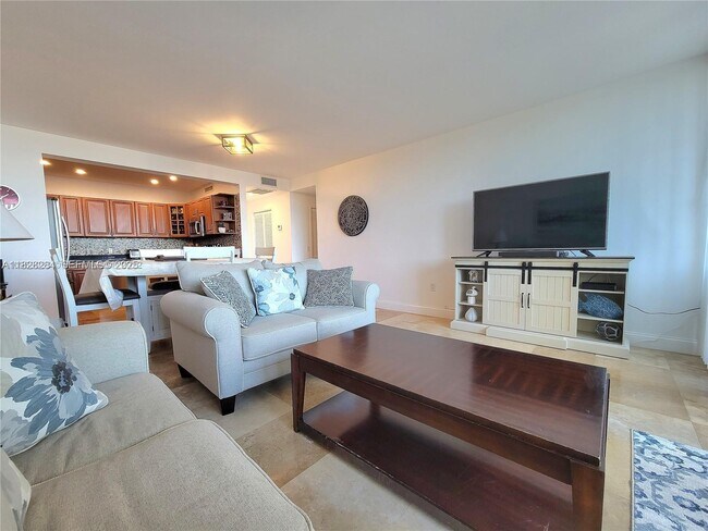 Photo - 3505 S Ocean Dr Unidad 320