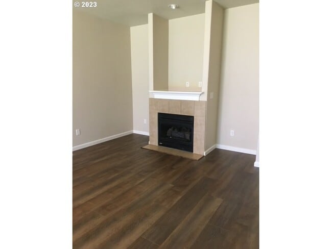 Photo - 1481 Gifford St SE