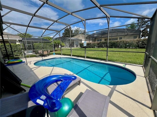 Photo - 8127 Fan Palm Way