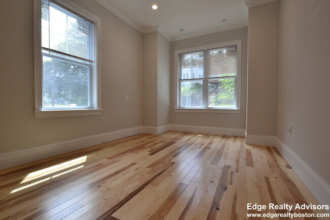 Photo - 168 Bigelow St Unit 1