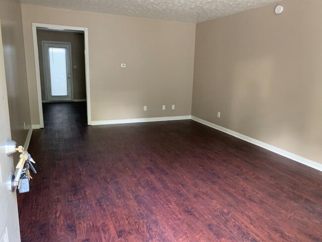 Photo - 2 bed 1 bath duplex