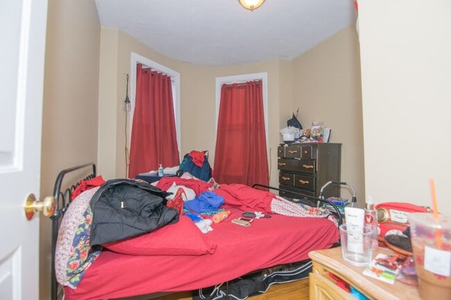 Photo - Allston 4 Bed – Renovated – Central Air – No Fee – 9/1