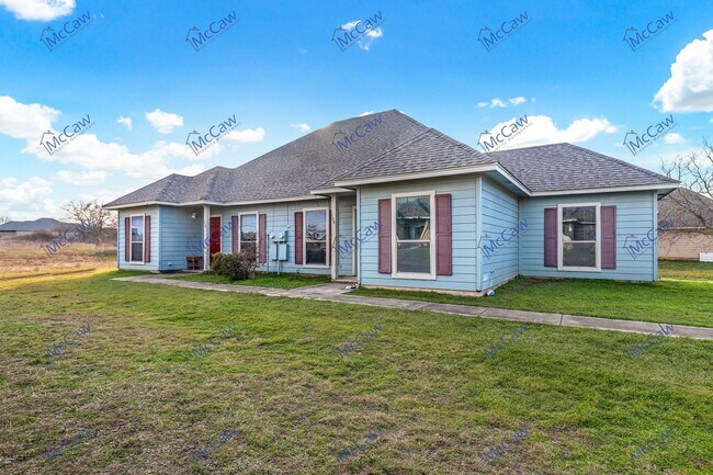Photo - Fresh 3/2 Duplex in Weatherford!