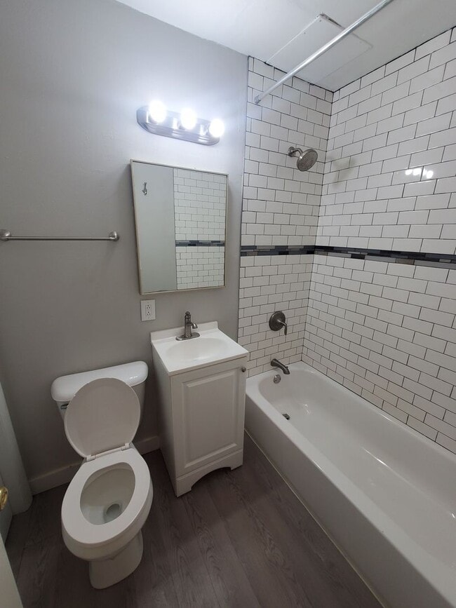 Photo - 3140 S Kinnickinnic Ave Unit 1