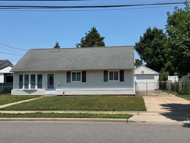 Photo - 38 Island St