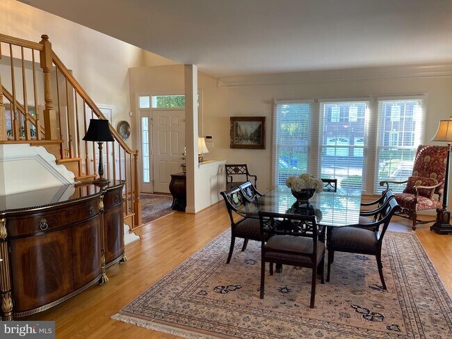 Photo - 6915 Bonheim Ct
