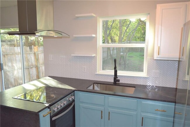 Photo - 7206 Meador Ave