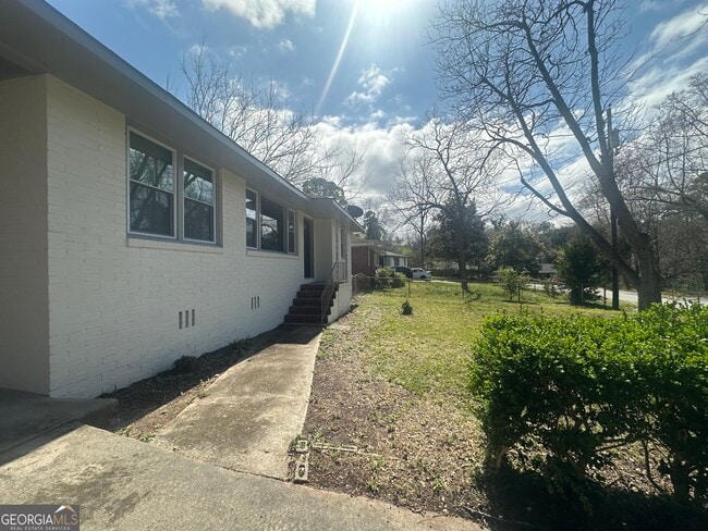 Photo - 1112 N Beddingfield Dr