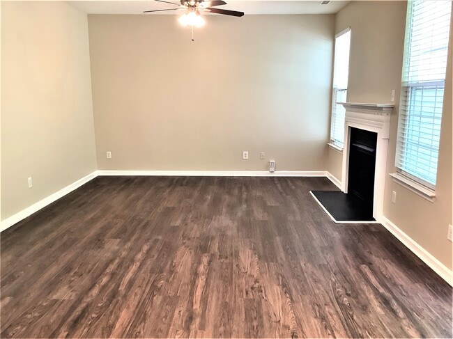 Photo - 2758 Windchase Dr