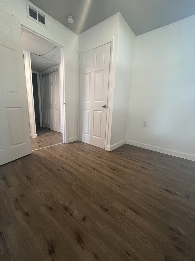 Photo - 715 St Barbara Ln