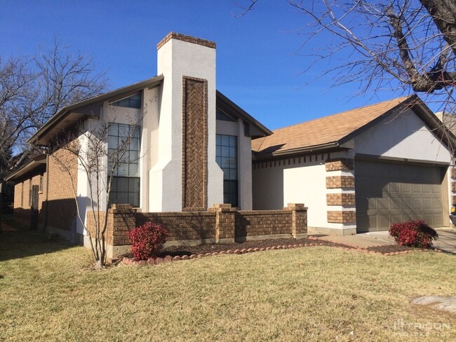 Photo - 704 Sunrise Ct Casa