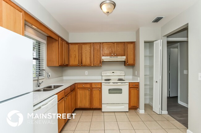 Photo - 739 Isle Royale Ave